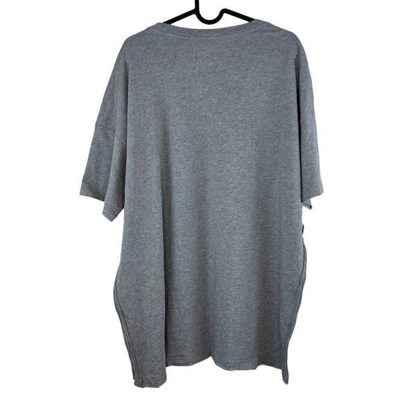 NWT Offline by Aerie Oversized Grey Printed Jersey Boyfriend T-Shirt Size Medium - Picture 3 of 10